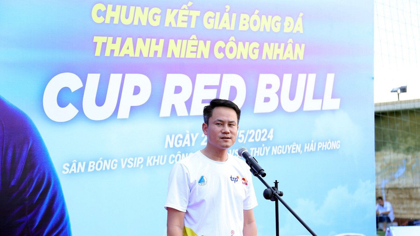 Anh Nguyễn Kim Quy – Phó Chủ tịch Thường trực Trung ương Hội LHTN Việt Nam phát biểu khai mạc giải bóng đá thanh niên công nhân 2024.