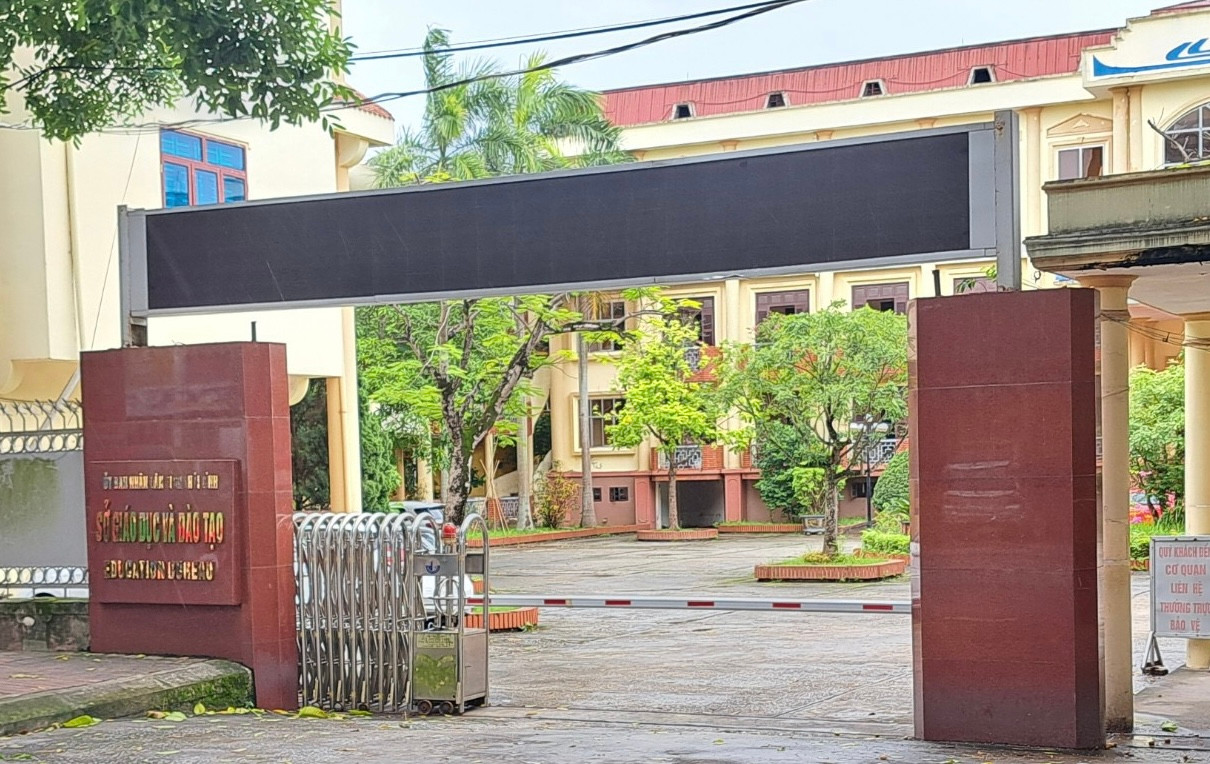 Trụ sở Sở GD&ĐT tỉnh Thái Bình. Trụ sở Sở GD&ĐT tỉnh Thái Bình.