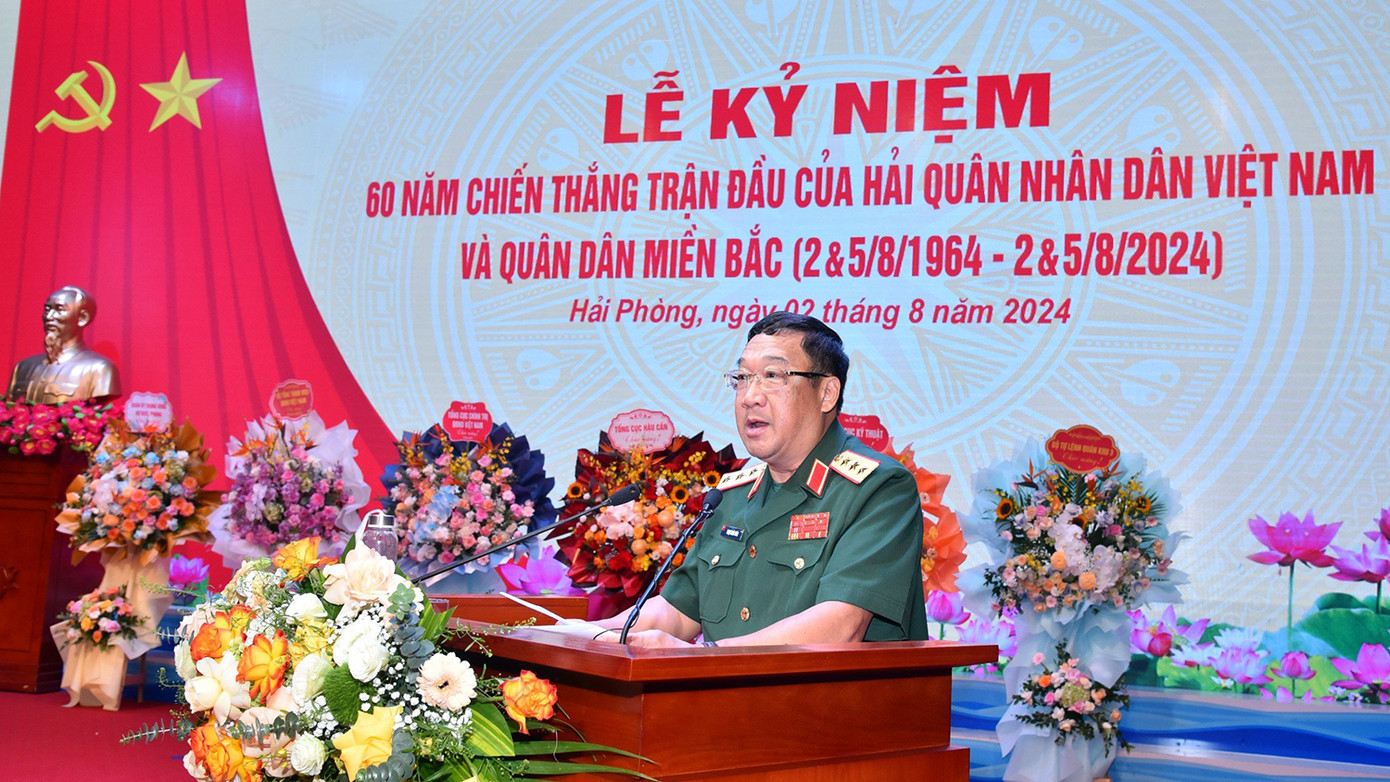 Thượng tướng Phạm Hoài Nam - Thứ trưởng Bộ Quốc phòng, phát biểu tại lễ kỷ niệm. Thượng tướng Phạm Hoài Nam - Thứ trưởng Bộ Quốc phòng, phát biểu tại lễ kỷ niệm.