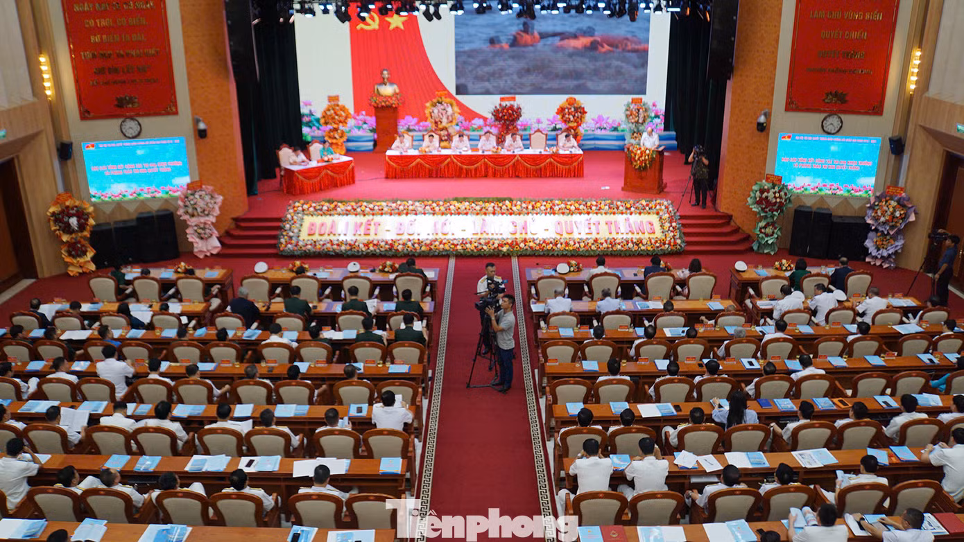 Toàn cảnh Đại hội Thi đua quyết thắng Quân chủng Hải quân giai đoạn 2019-2024 tại TP. Hải Phòng, ngày 25/9.