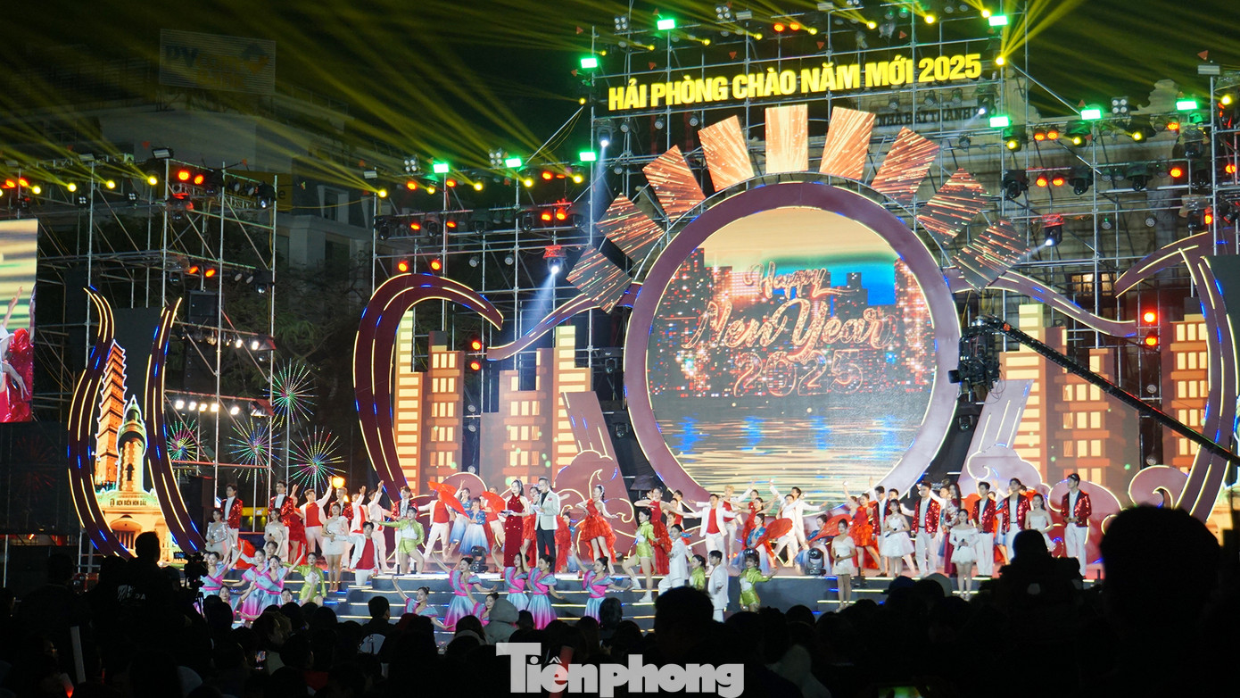Đêm 31/12, TP Hải Phòng tổ chức đêm nhạc hội chào đón năm mới 2025 tại quảng trường nhà hát thành phố.