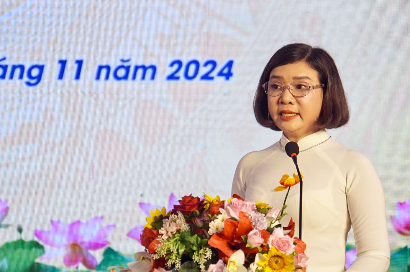 Bà Phạm Thị Diện - Hiệu trưởng Trường Tiểu học Chu Văn An, TP Hải Phòng. Bà Phạm Thị Diện - Hiệu trưởng Trường Tiểu học Chu Văn An, TP Hải Phòng.