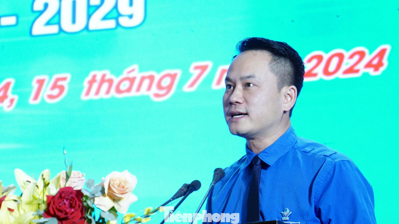 Anh Nguyễn Kim Quy - Phó Chủ tịch Thường trực hội LHTN Việt Nam phát biểu tại Đại hội.