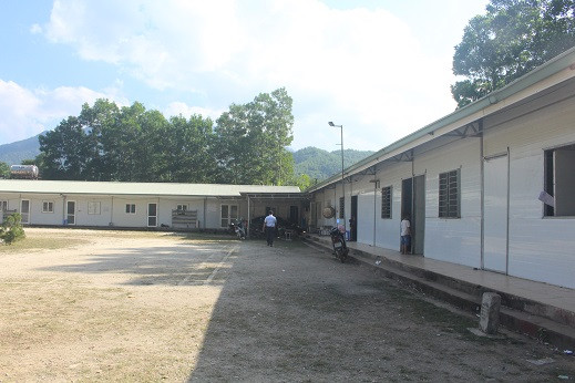 Lớp học tạm sau lũ ở Trung Sơn ảnh 2