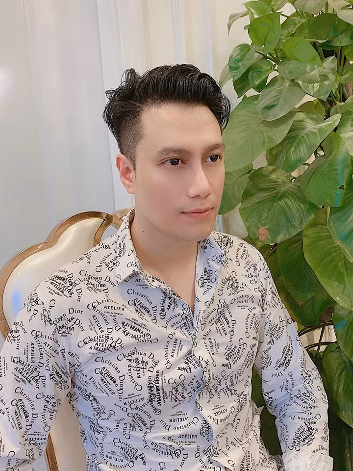 Sau 1 tháng phẫu thuật, nhan sắc Việt Anh được khen ‘cực phẩm’ ảnh 1