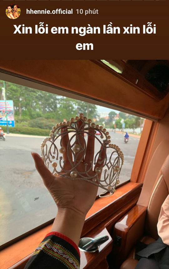 Showbiz 11/7: Hiền Hồ chính thức lên tiếng về tin đồn hẹn hò Bùi Anh Tuấn ảnh 2