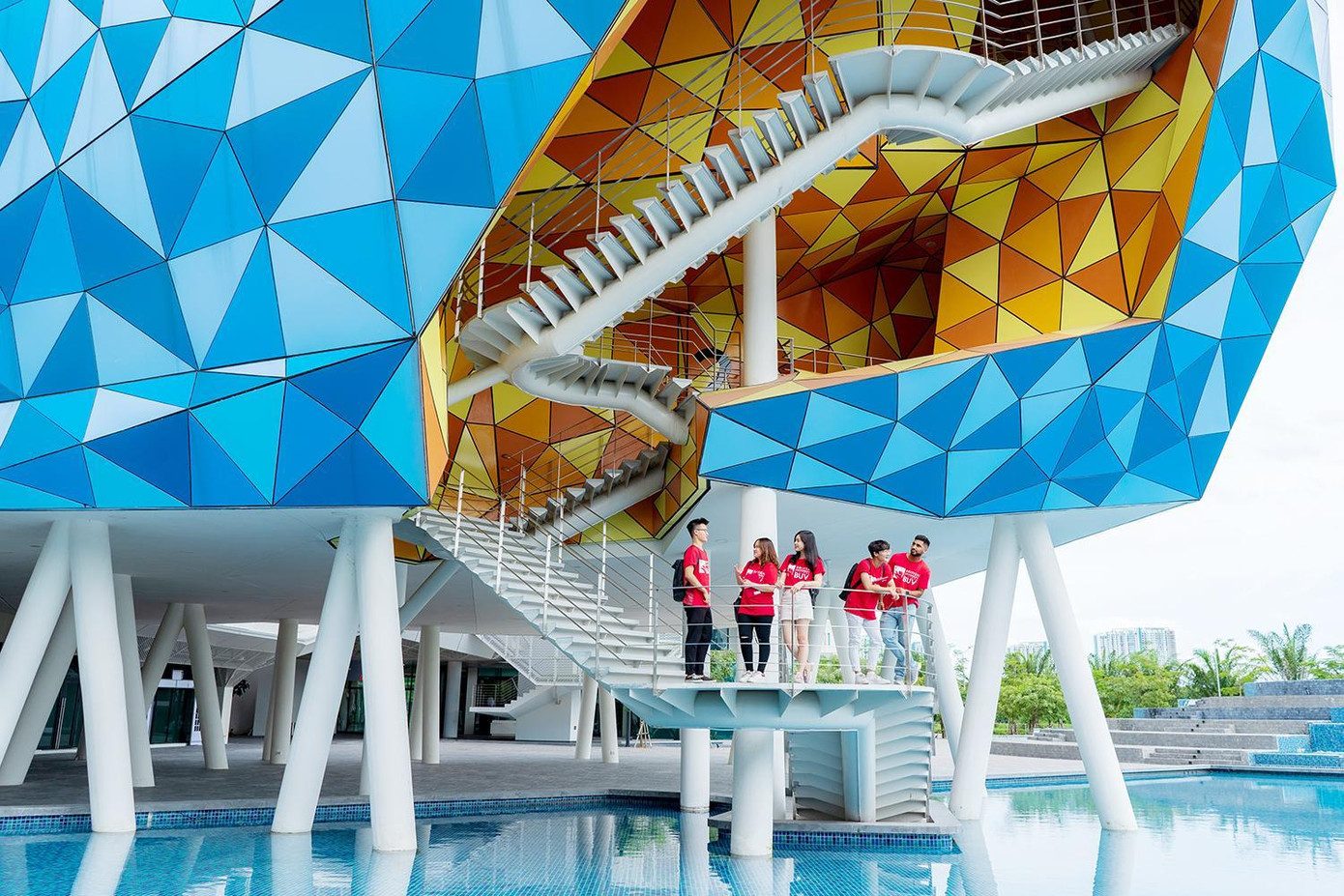 Học bổng Trái tim Sư tử là một phần trong Quỹ học bổng trị giá 53 tỷ đồng của BUV năm 2021.