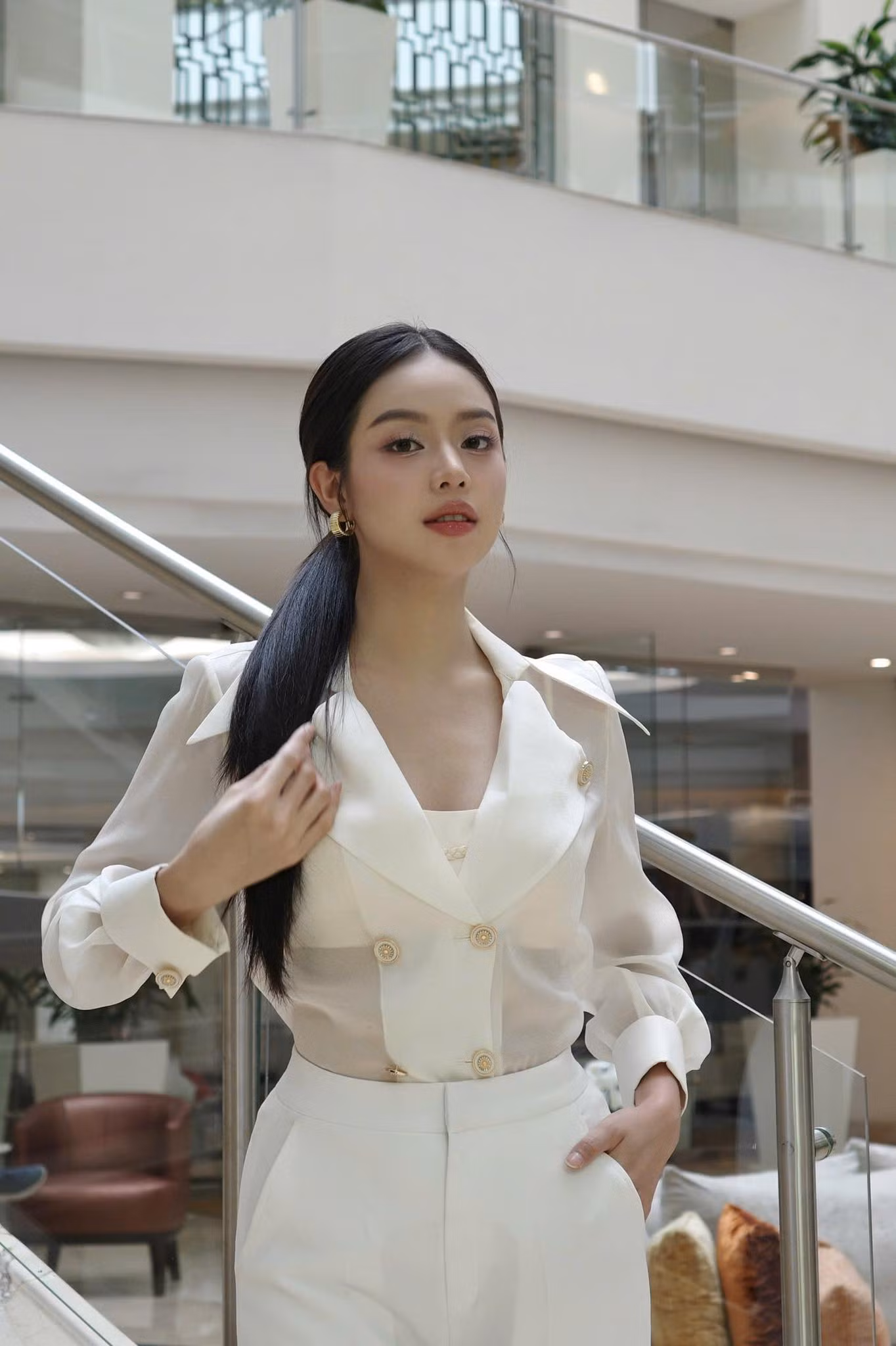 Thanh Thủy rạng rỡ khi xuất hiện ở Guatemala.