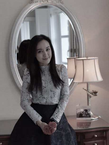 Hình ảnh không có trên tivi của MC Hoài Anh ảnh 11