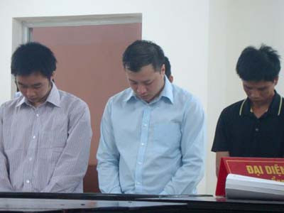 Các bị cáo tại phiên tòa. Ảnh: Nam Anh