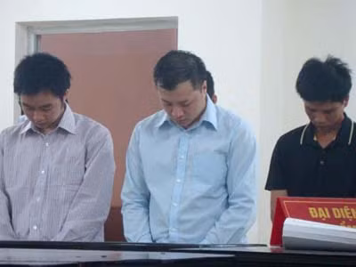 Các bị cáo tại phiên tòa. Ảnh: Nam Anh