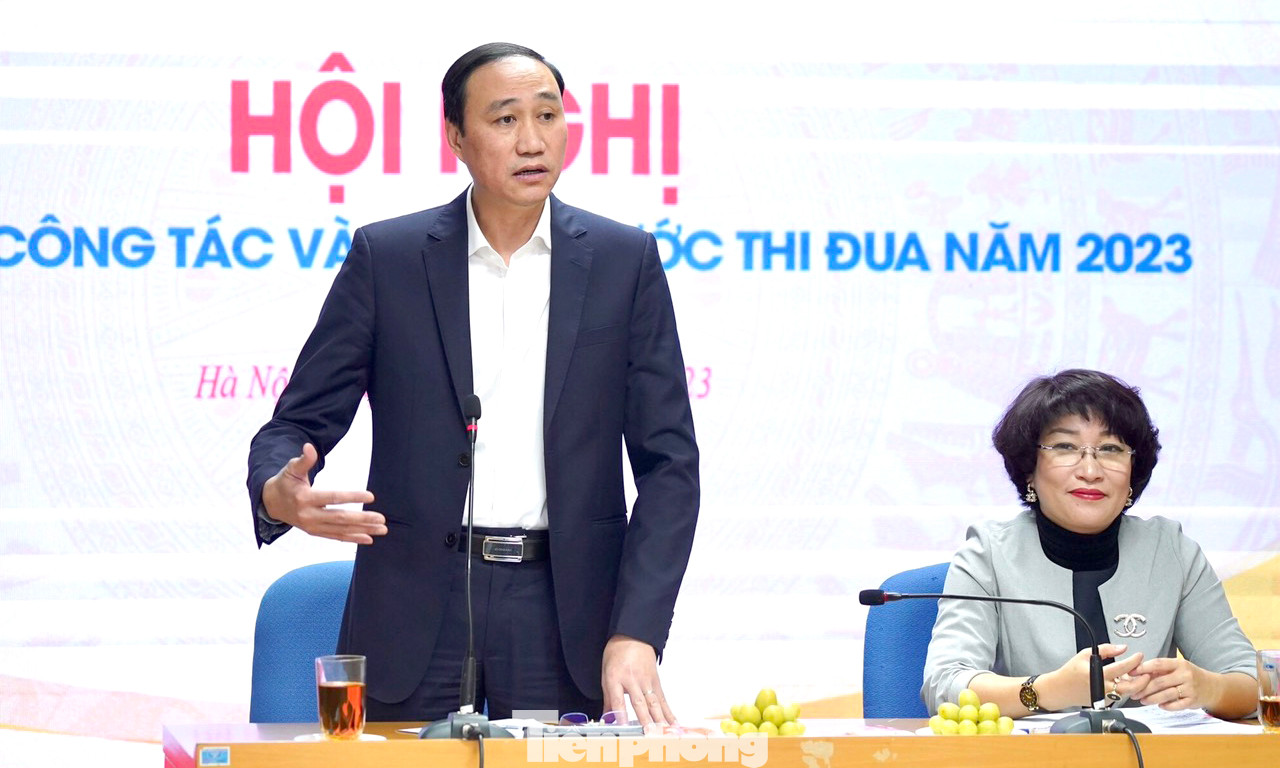 Ông Phùng Khánh Tài chủ trì, phát biểu tại hội nghị. Ảnh: CTV