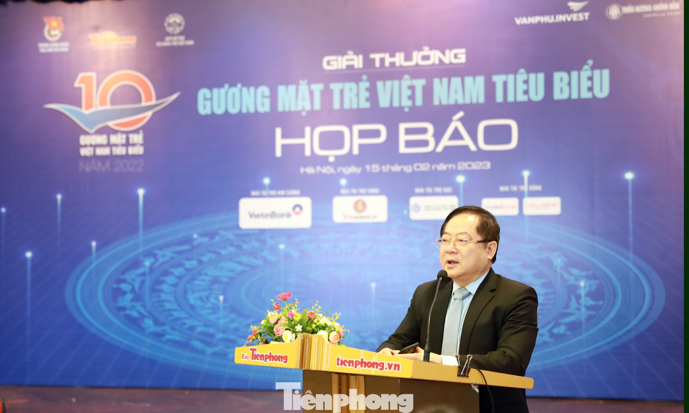 Nhà báo Lê Xuân Sơn phát biểu tại chương trình. Ảnh: Trọng Tài Nhà báo Lê Xuân Sơn phát biểu tại chương trình. Ảnh: Trọng Tài