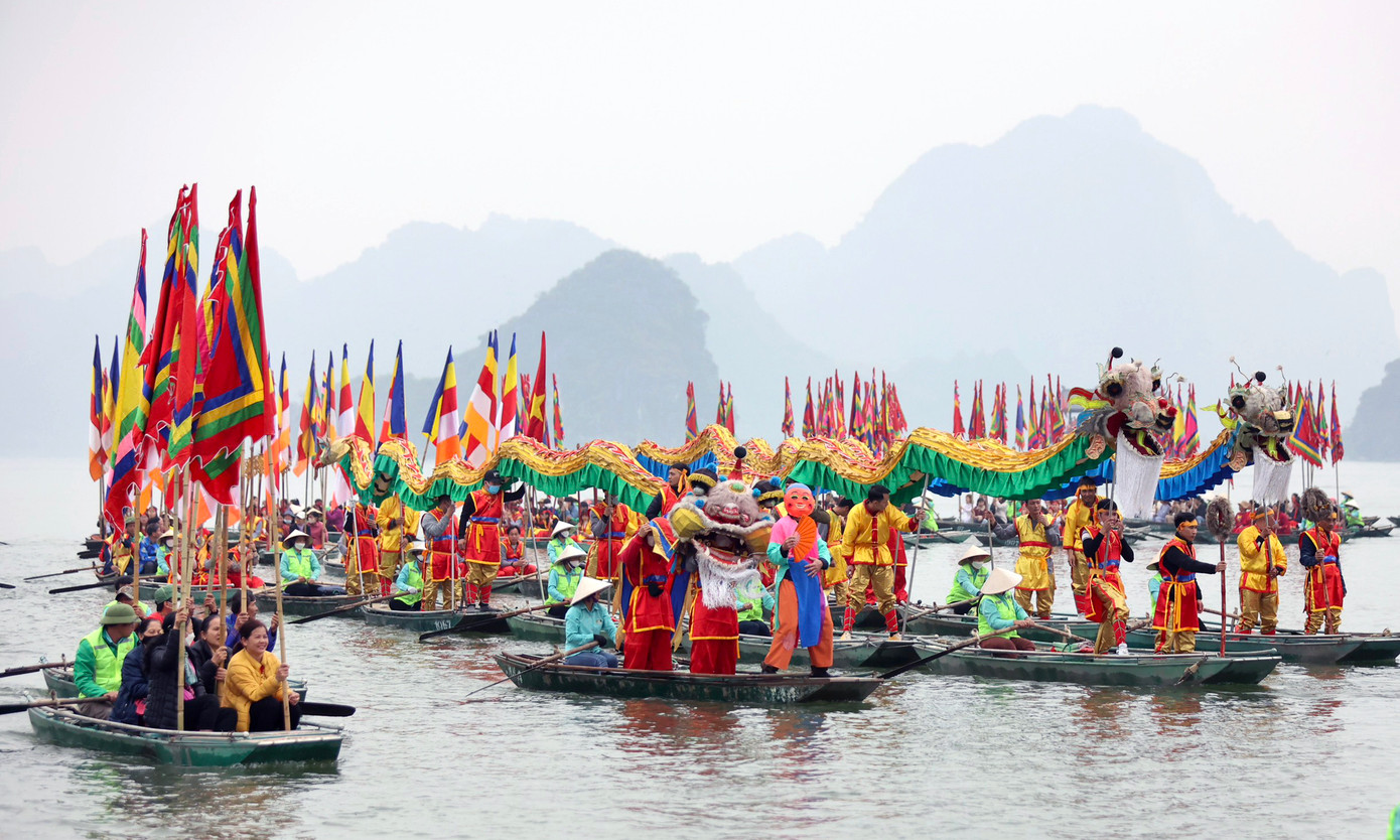 Nghi thức rước nước tại lễ khai hội Xuân Tam Chúc 2023. Ảnh: Như Ý. Nghi thức rước nước tại lễ khai hội Xuân Tam Chúc 2023. Ảnh: Như Ý.