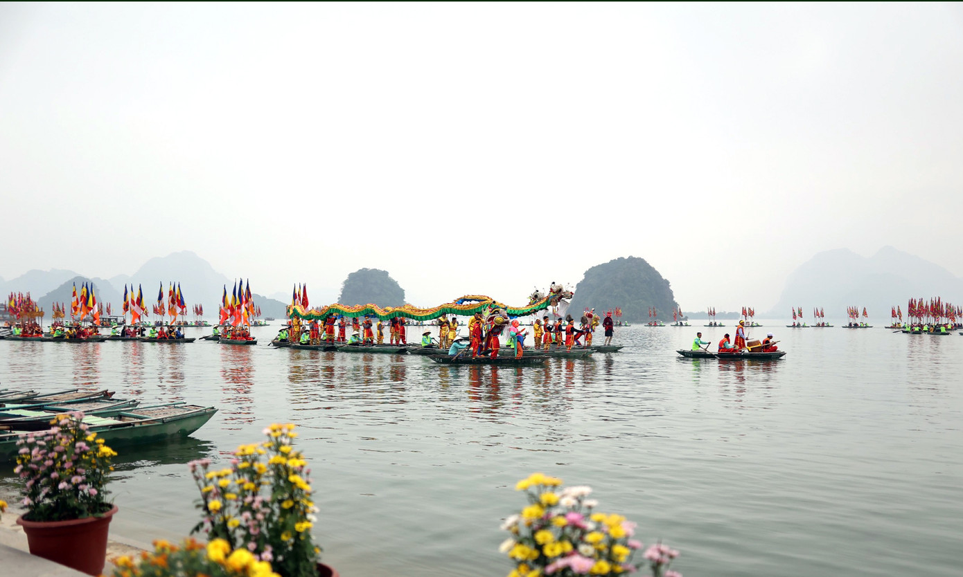 Nghi thức rước nước tại lễ khai hội Xuân Tam Chúc 2023. Ảnh: Như Ý. Nghi thức rước nước tại lễ khai hội Xuân Tam Chúc 2023. Ảnh: Như Ý.