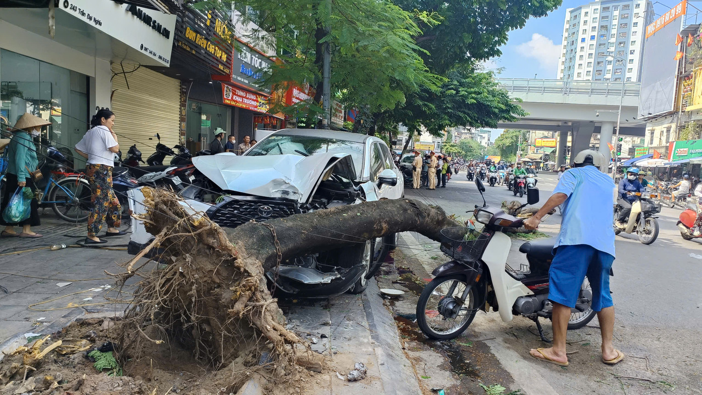 Hiện trường vụ tai nạn. Hiện trường vụ tai nạn.