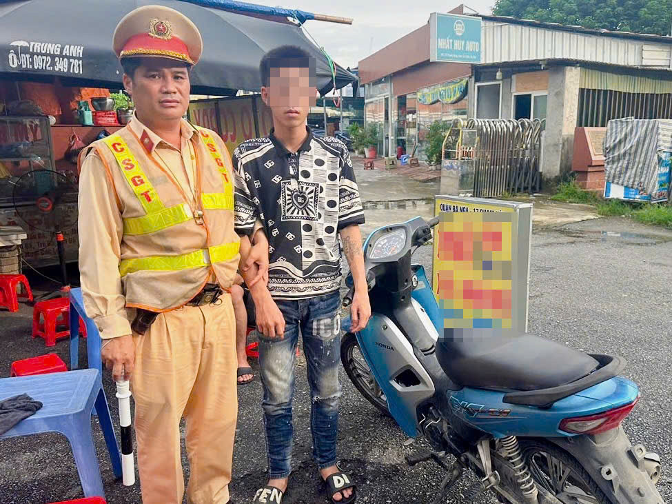 Nam thanh niên trộm cắp xe máy bị CSGT tóm gọn.