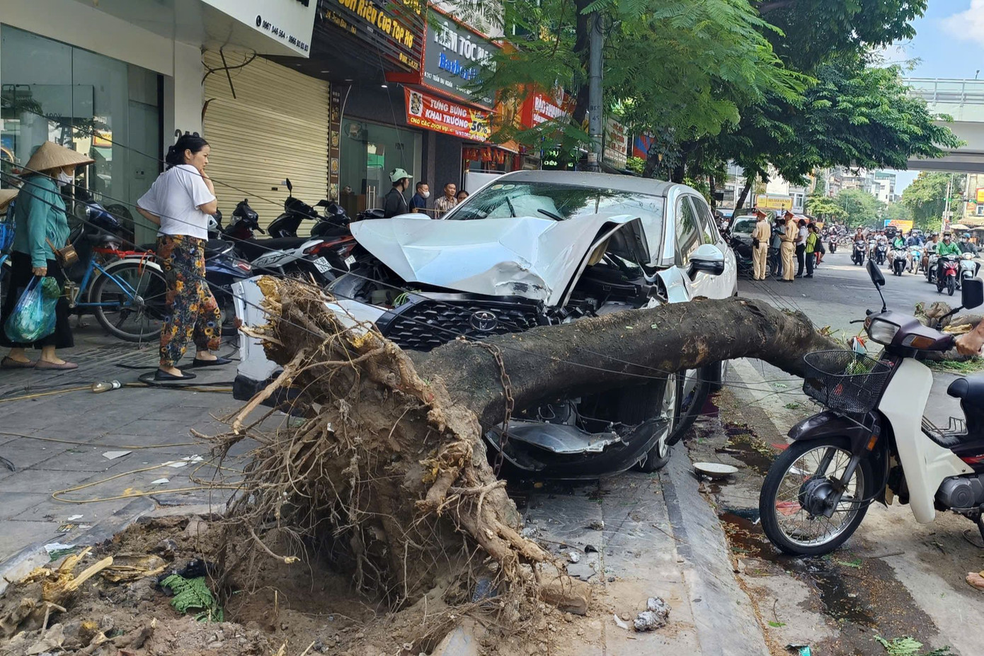 Hiện trường vụ tai nạn. Hiện trường vụ tai nạn.