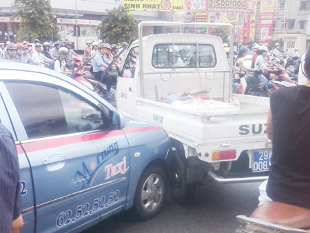 Vụ việc khiến giao thông trên phố Tây Sơn bị ùn tắc cục bộ