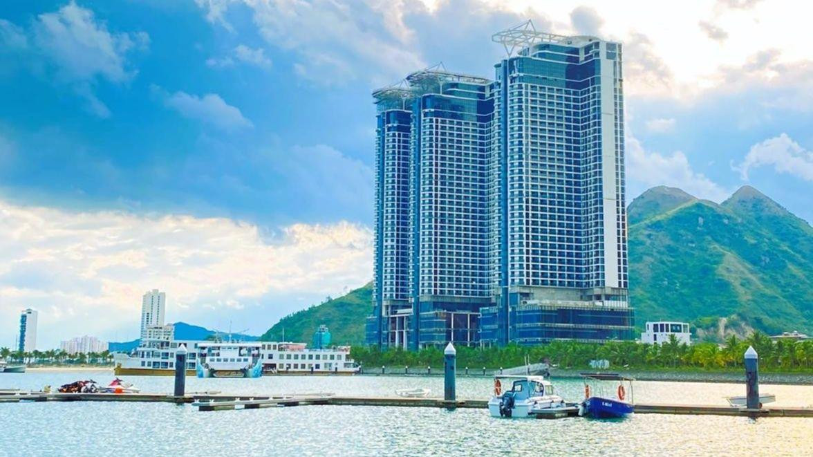 VietinBank Thành An đang rao bán khoản nợ hơn 540 tỷ đồng, có tài sản đảm bảo là dự án condotel ở TP Nha Trang (Khánh Hòa) của Công ty Cổ phần Khách sạn Bến Du Thuyền. VietinBank Thành An đang rao bán khoản nợ hơn 540 tỷ đồng, có tài sản đảm bảo là dự án condotel ở TP Nha Trang (Khánh Hòa) của Công ty Cổ phần Khách sạn Bến Du Thuyền.