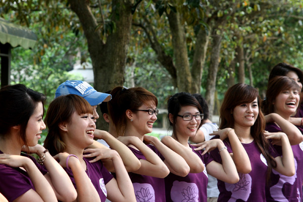 Trong chuyến dã ngoại này các bạn còn chơi các trò nâng cao tinh thần tập thể