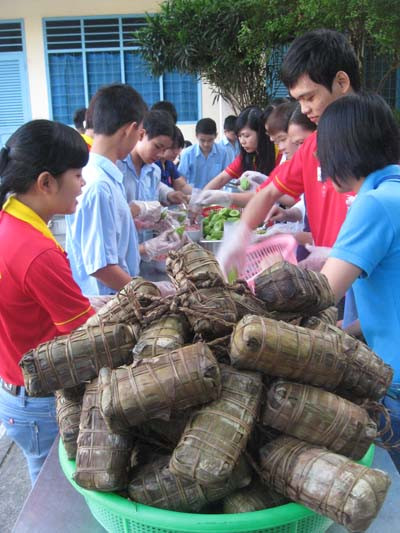 Những món quà Tết dành cho trẻ em