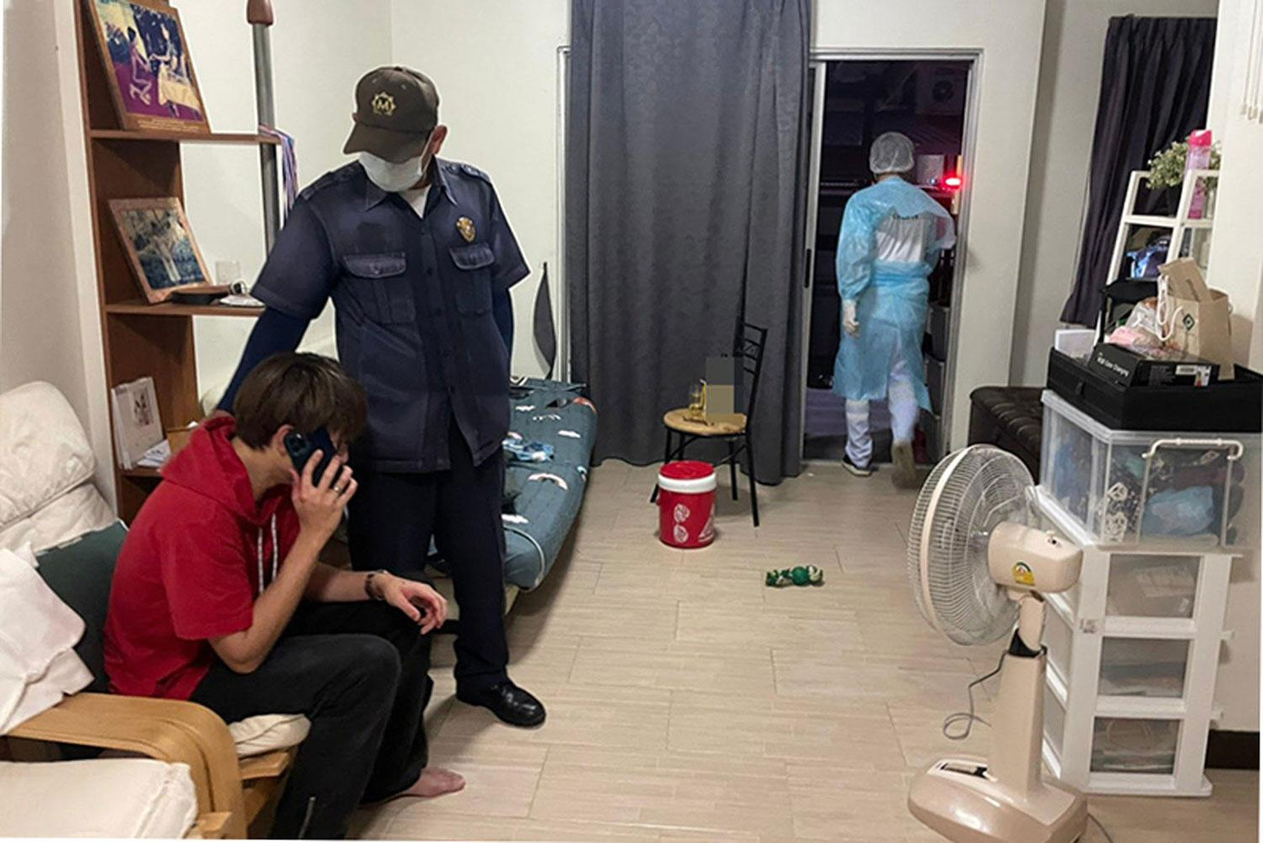 Toytoy vẫn ở lại hiện trường sau khi gây án.