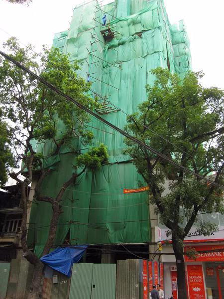 Công trình 55A Bà Triệu bị 