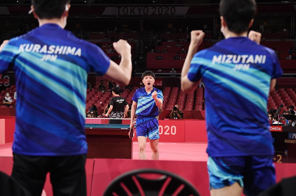 Tuyển nam Nhật Bản với thần đồng Harimoto giành huy chương đồng. Tuyển nam Nhật Bản với thần đồng Harimoto giành huy chương đồng.