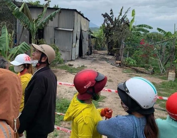 Người dân cho biết vụ cháy có dấu hiệu bất thường. Ảnh: CTV.