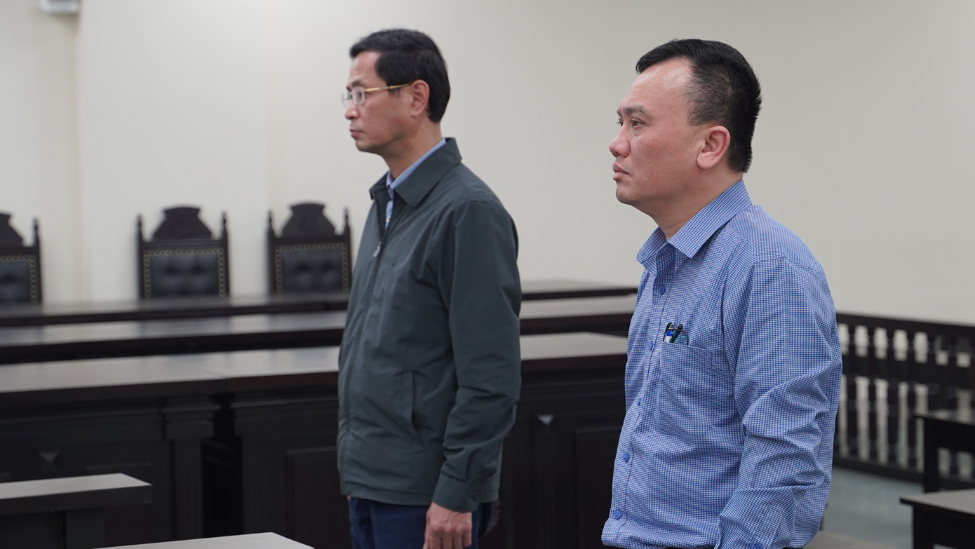 Bị cáo Trương Quang Việt và Lê Văn Tuyến. Bị cáo Trương Quang Việt và Lê Văn Tuyến.