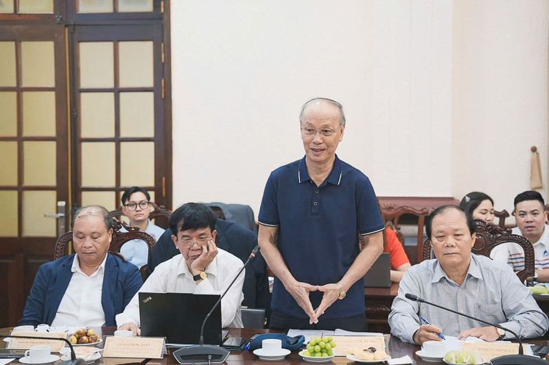 Giáo sư, Tiến sĩ Trần Ngọc Đường.