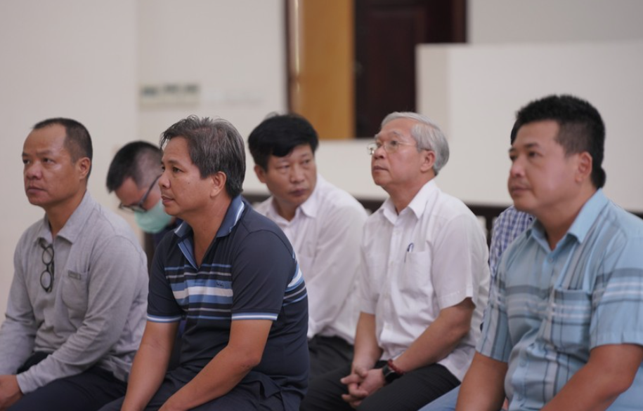 Các bị cáo tại phiên tòa phúc thẩm.