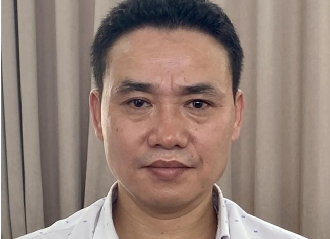 Ông Trần Tùng, cựu Phó giám đốc Sở Ngoại vụ Thái Nguyên. Ông Trần Tùng, cựu Phó giám đốc Sở Ngoại vụ Thái Nguyên.