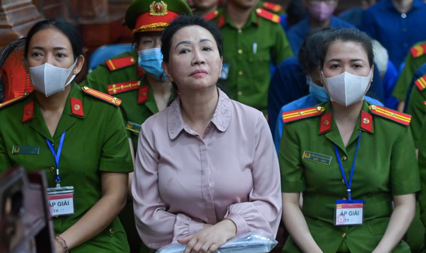 Bà Trương Mỹ Lan trong phiên sơ thẩm giai đoạn 1 vụ án.