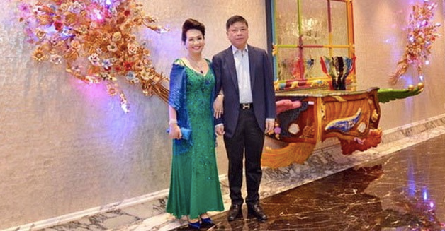 Bà Trương Mỹ Lan cùng chồng là ông Chu Lập Cơ. Bà Trương Mỹ Lan cùng chồng là ông Chu Lập Cơ.