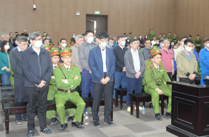 Ông Nguyễn Thanh Long cùng đồng phạm tại phiên sơ thẩm.