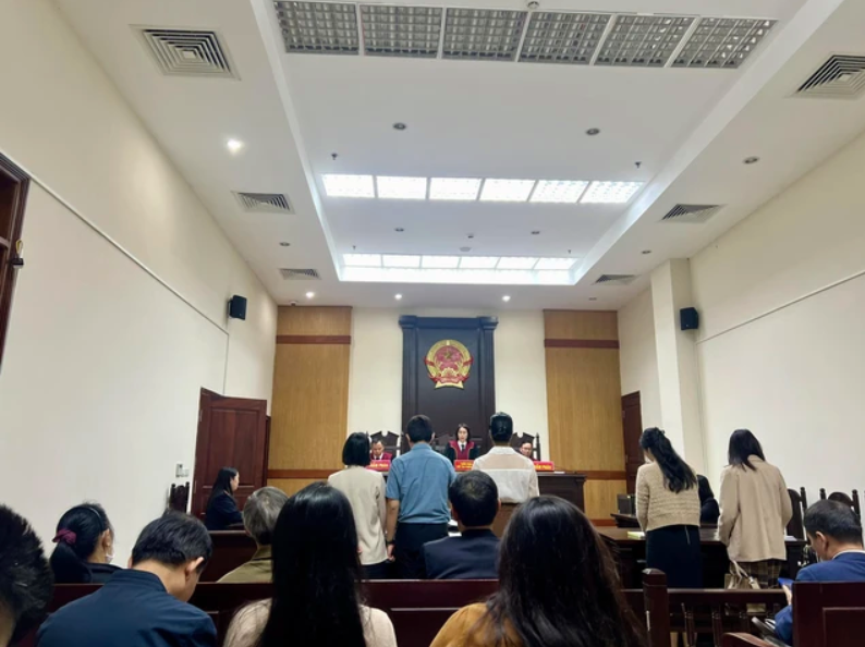 HĐXX phúc thẩm tuyên án.