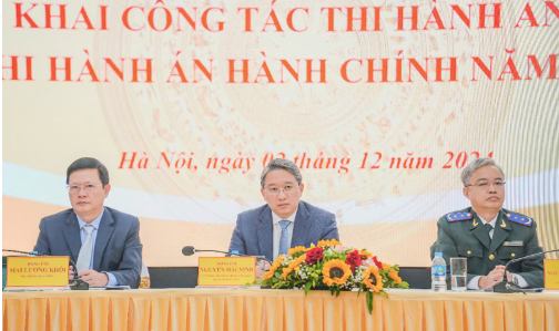 Lãnh đạo Bộ Tư pháp, Tổng cục Thi hành án dân sự tại hội nghị.