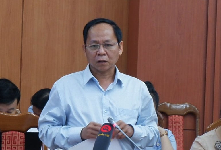 Ông Nguyễn Văn Văn, cựu Phó Giám đốc Sở Y tế Quảng Nam. Ông Nguyễn Văn Văn, cựu Phó Giám đốc Sở Y tế Quảng Nam.