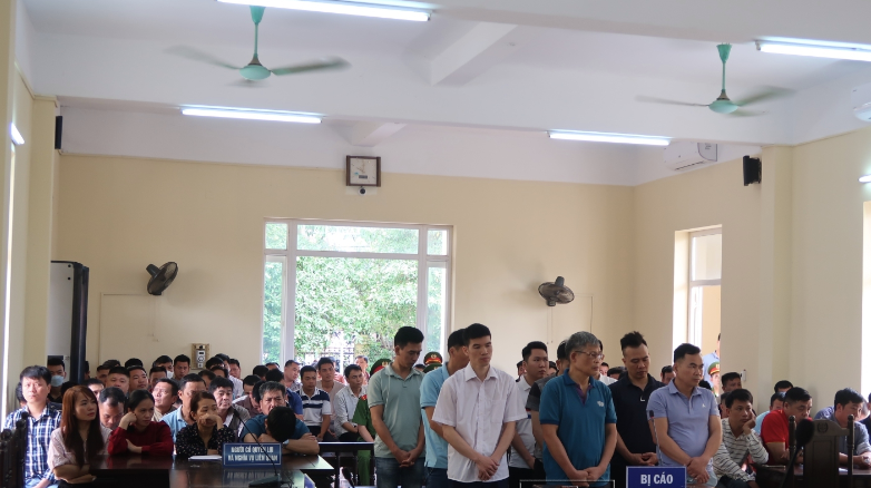 Nhóm bị cáo tại phiên tòa. Nhóm bị cáo tại phiên tòa.