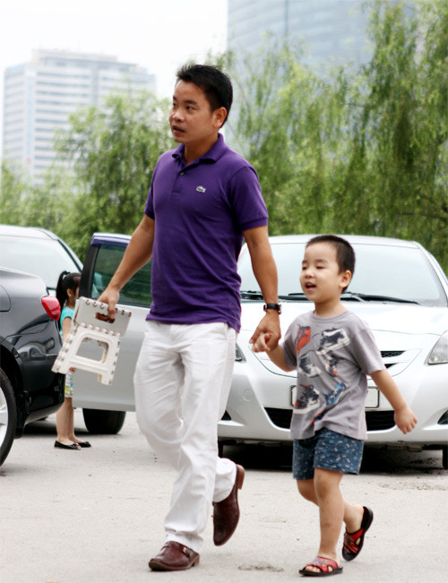 Trang phục đi thi cũng rất thoải mái.