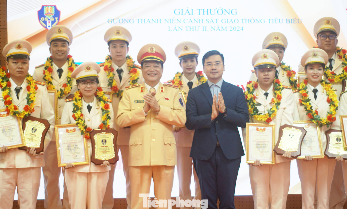 Lễ tuyên dương "Gương thanh niên Cảnh sát giao thông tiêu biểu" không chỉ là sự ghi nhận thành tích, đóng góp của những gương mặt trẻ tiêu biểu, của mỗi Đoàn viên Thanh niên lực lượng CSGT, mà còn là động lực, nguồn cổ vũ động viên to lớn của mỗi cán bộ, Đoàn viên Thanh niên CSGT phấn đấu hơn, nỗ lực hơn trong thời gian tới.