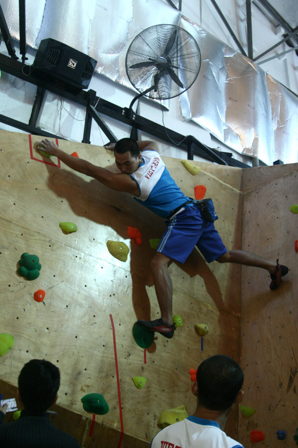 Về đích phải giữ trong ba giây