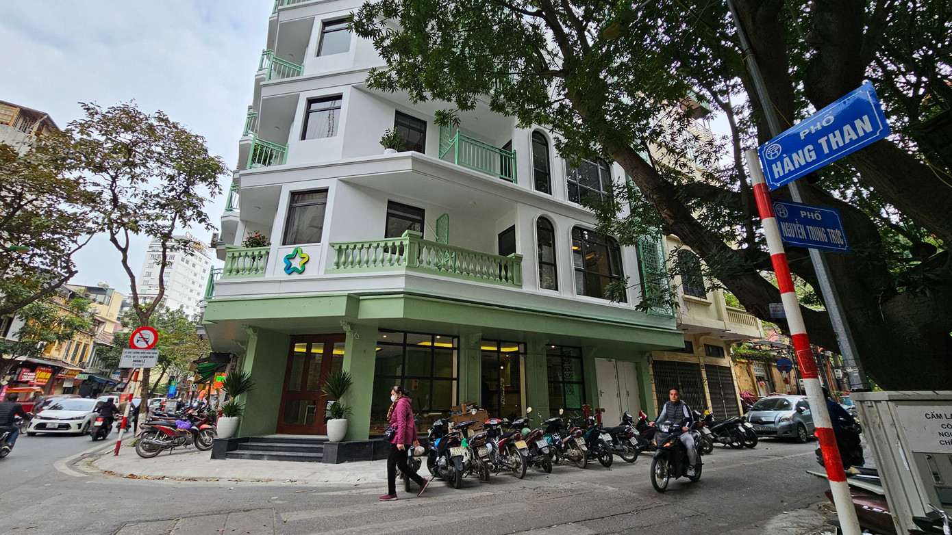 Liên quan đến phản ánh của báo chí về vi phạm trật tự xây dựng tại công trình số 61 phố Hàng Than, phường Nguyễn Trung Trực, quận Ba Đình, Văn phòng UBND TP Hà Nội đã có văn bản truyền đạt ý kiến của Chủ tịch UBND TP Trần Sỹ Thanh.