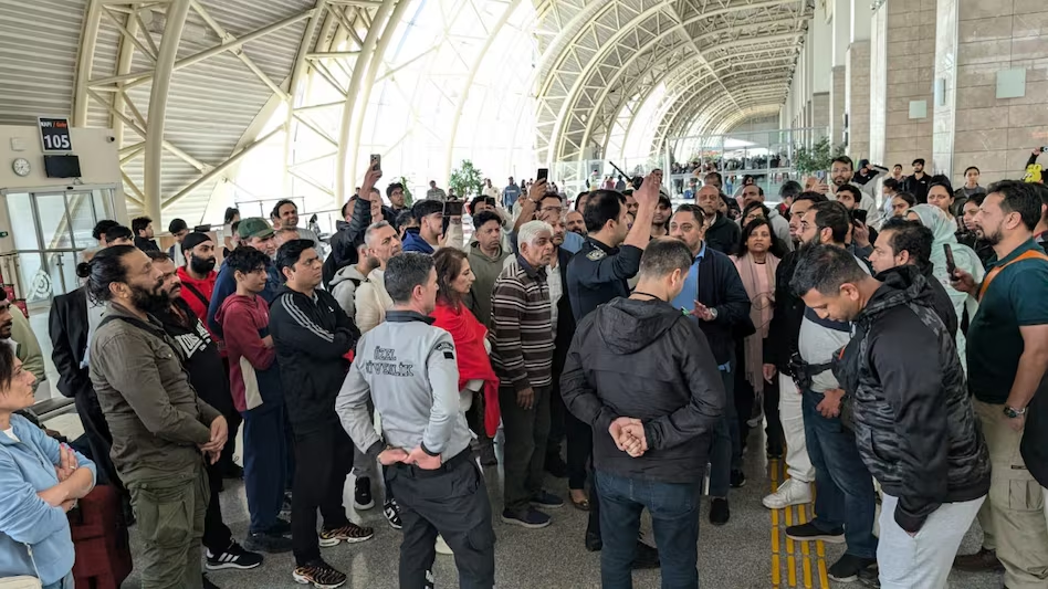 Các hành khách trên chuyến bay của Virgin Atlantic đang mắc kẹt tại Thổ Nhĩ Kỳ. Nguồn/X.