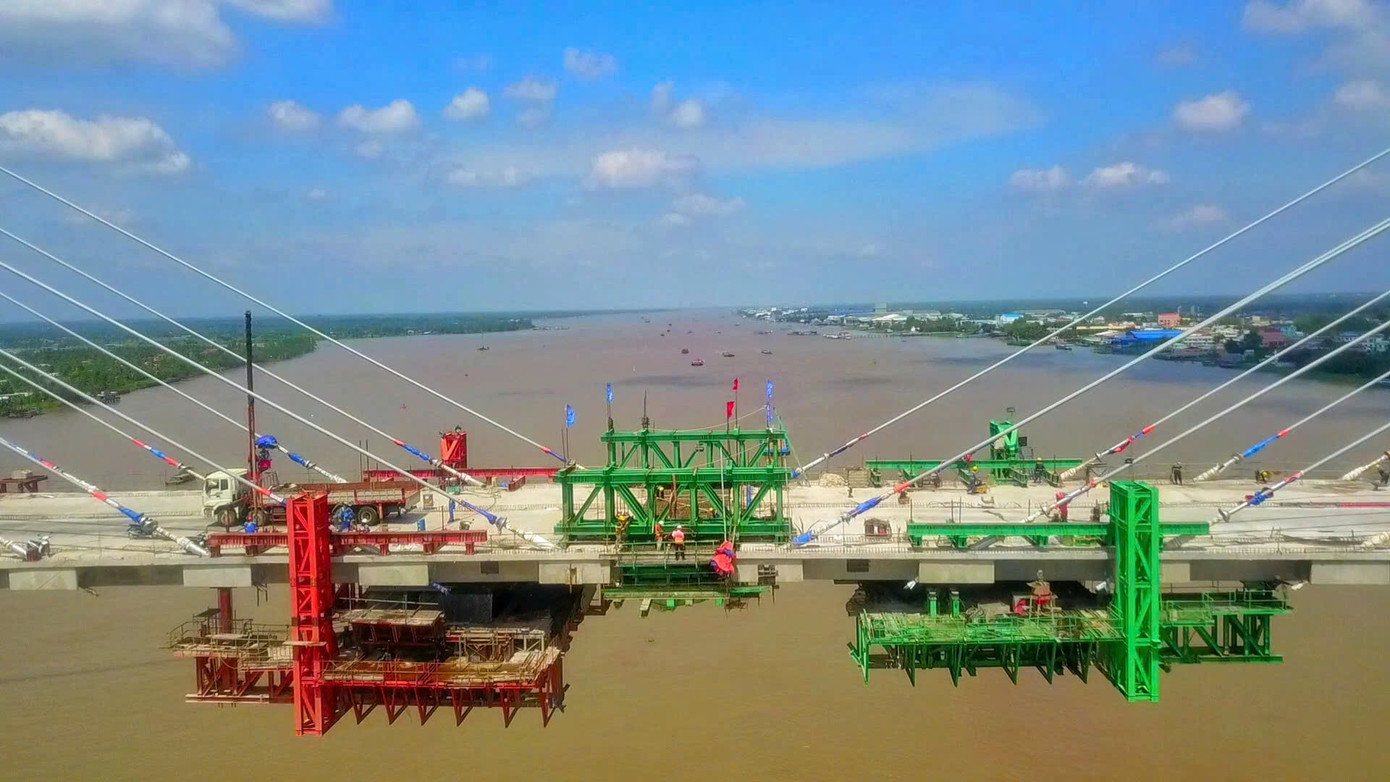 Hình ảnh cầu Rạch Miễu 2 hợp long trong sáng nay (19/4). Ảnh: Báo Giao thông. Hình ảnh cầu Rạch Miễu 2 hợp long trong sáng nay (19/4). Ảnh: Báo Giao thông.