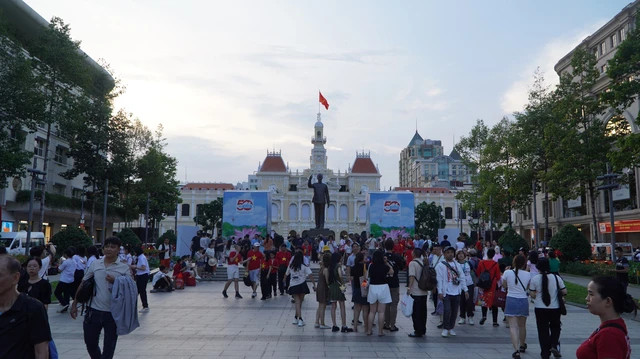 Trụ sở HĐND và UBND TP HCM - nơi diễn ra màn trình diễn 3D Mapping.