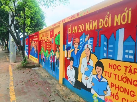 Tuổi trẻ ‘thổi hồn’ vào những bức tường vô tri ảnh 1