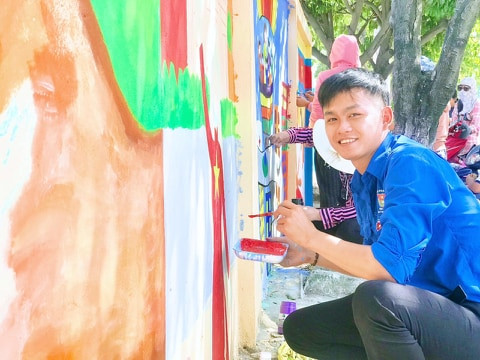 Tuổi trẻ ‘thổi hồn’ vào những bức tường vô tri ảnh 3